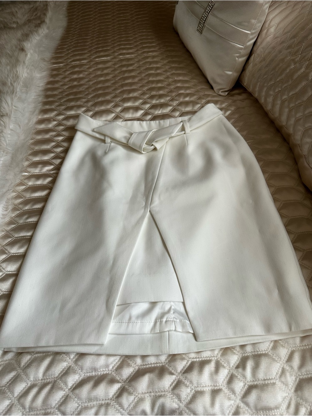 White House Black Market Ivory Front-Slit Pencil Skirt